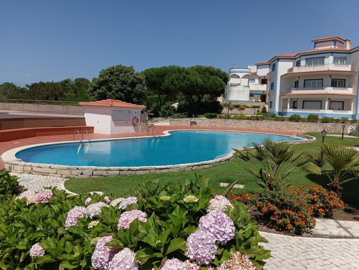 Apartamento Em D'El Rey-Obidos Beach & Surf Amoreira  エクステリア 写真